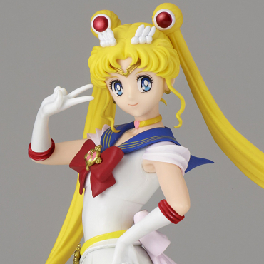 Pretty Guardian Sailor Moon...